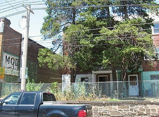 225 Main St, Darby, PA 19023
