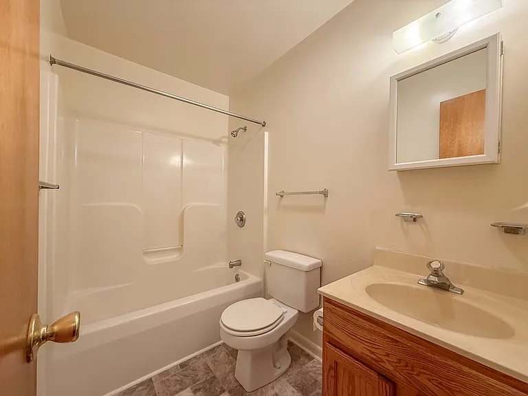 25054 Woodland Dr — Photo 12