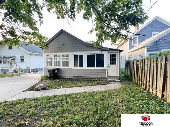 4th image of 1823 Garfield St