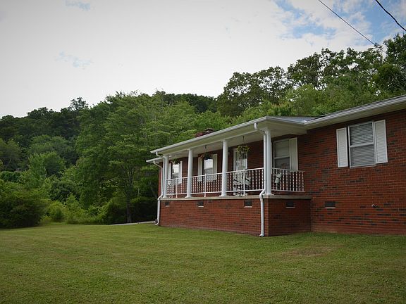 2nd image of 6804 Flatwood Ln