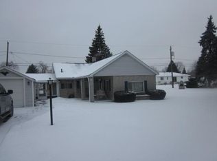 17 N Goodrich St, Oregon, OH 43616