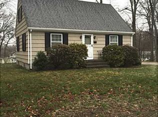 9 Smith Cir, Attleboro, MA 02703