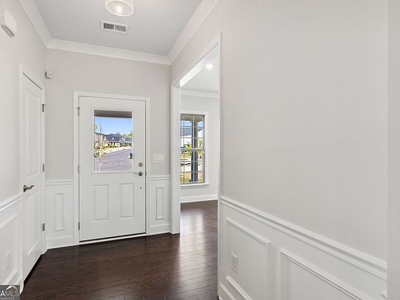 3rd image of 5777 Nantucket Row
