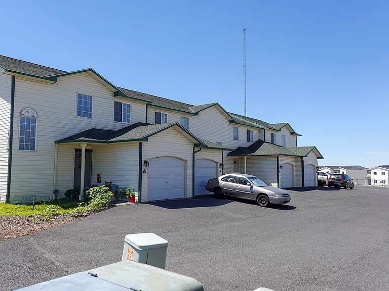 1310 S Skyline Dr #C — Photo 7