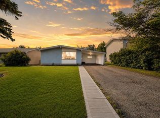 4233 N 33rd St, Red Deer, AB T4N0N1