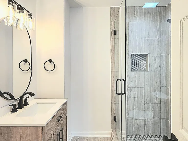 11165 Wilshire Chase Dr — Photo 27