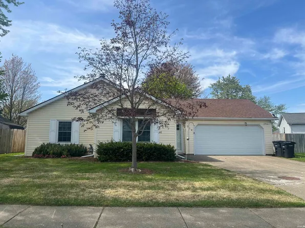 318 Old Romney Dr W, Lafayette, IN 47909