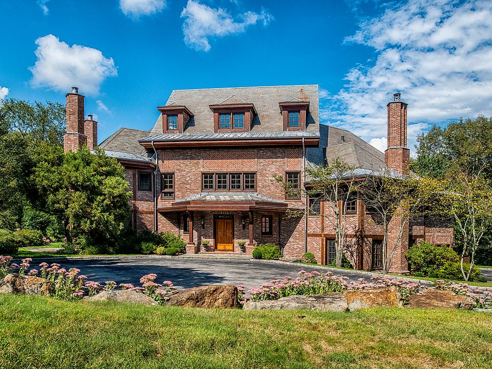 913 Oenoke Ridge