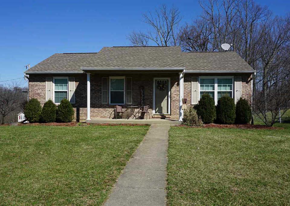 1st image of 140 Green Hill Dr