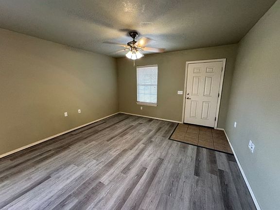 2nd image of 567 N Walker Dr Unit 19