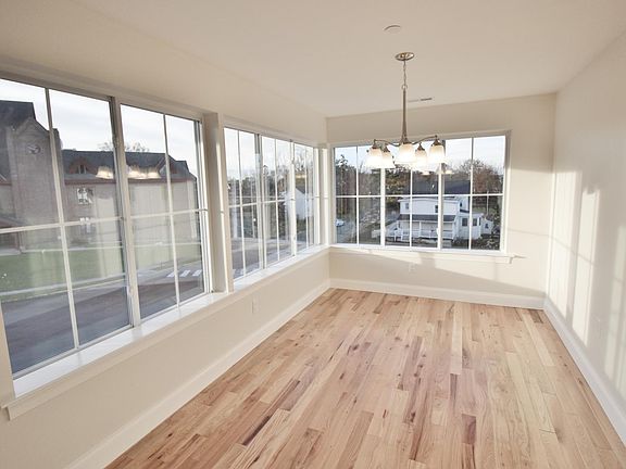 4th image of 32 Pine St APT 4