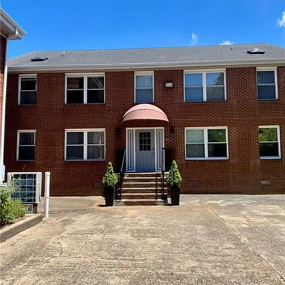 1512 Colonial Ave #D — Photo 1
