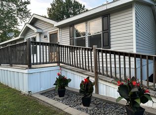 2253 Current St, Liberty, MO 64068