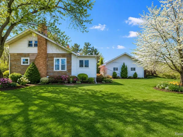 3920 W Ellsworth Rd, Ann Arbor, MI 48103