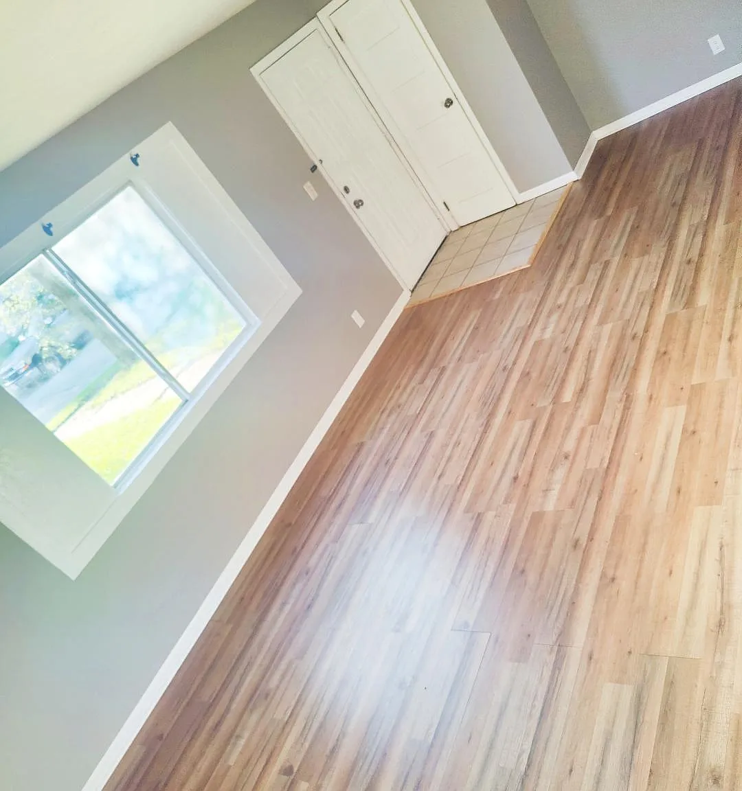 2124 Martha Ave — Photo 3