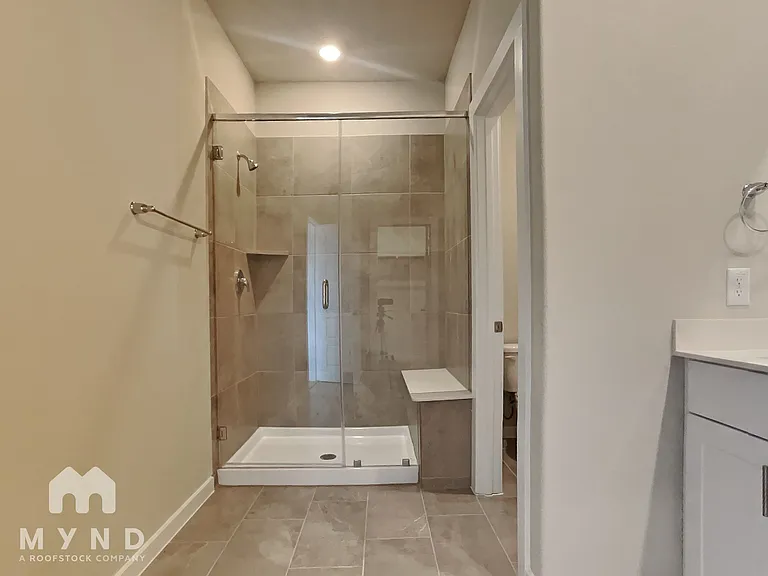 8117 Rising Stream Dr — Photo 10