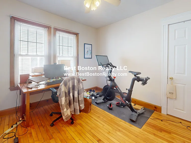 35 Woods Ave — Photo 9