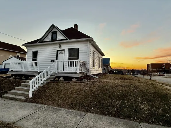 12 N 12th St, Marshalltown, IA 50158