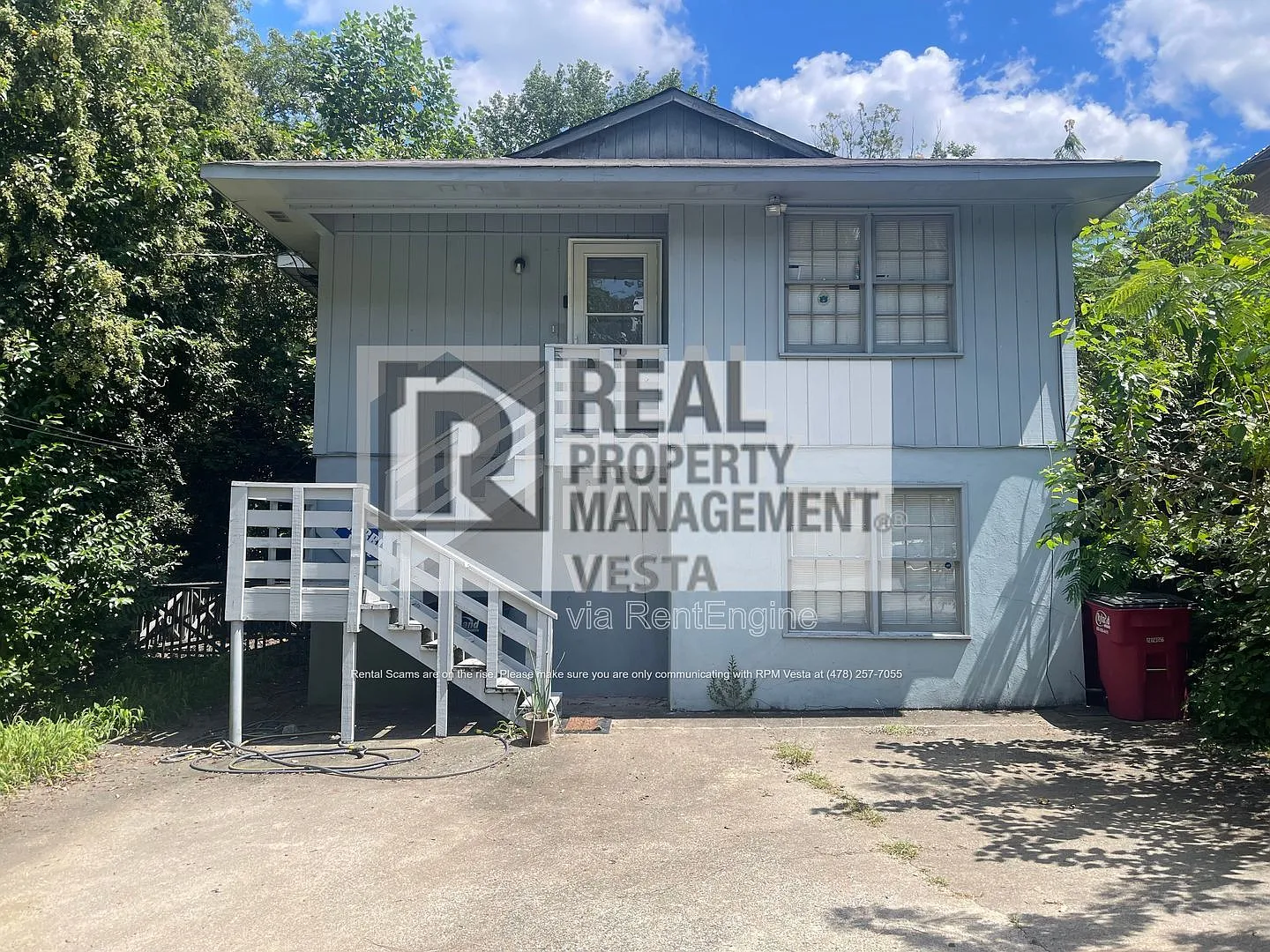 2 bed, 1.0 bath, 1000 sqft, $850 — Photo 1