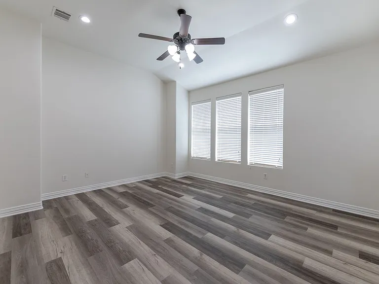 2645 Villa Di Lago Dr #4 — Photo 24