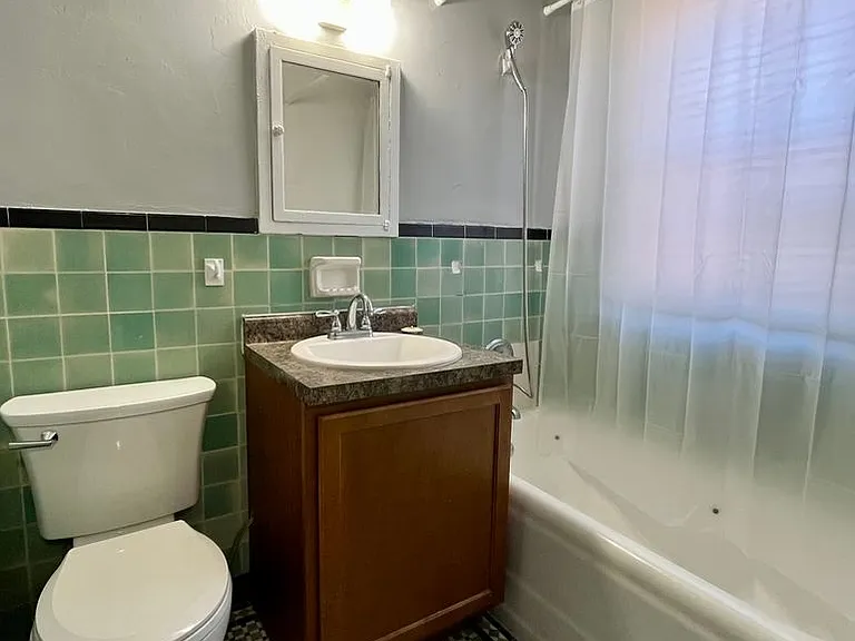 2221 Jones St — Photo 9
