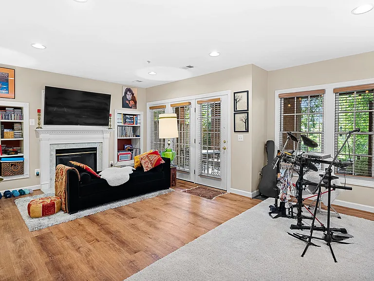 43779 Bent Creek Ter — Photo 49