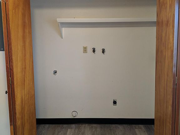 5th image of 1440 Jefferson Ave APT 2