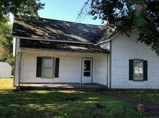 414 W 5th Ave, Lawrenceville, VA 23868