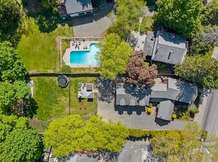 574 Main St, Medfield, MA 02052