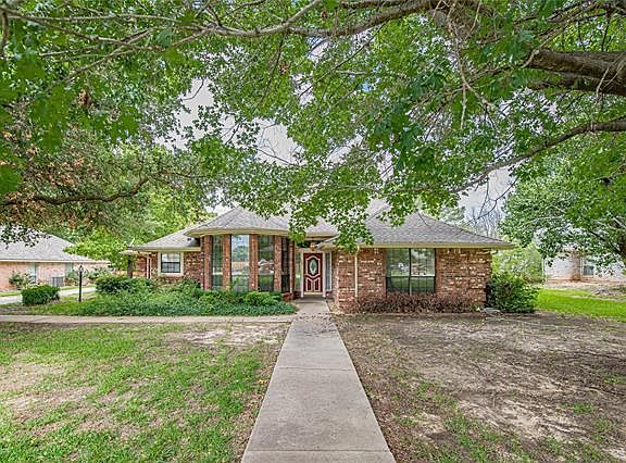2nd image of 602 Aqua Vista Dr