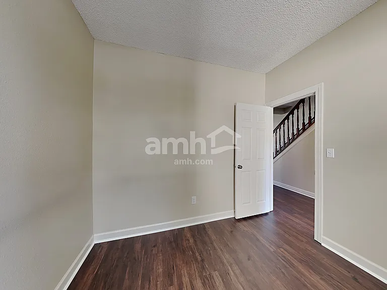9734 Lomax Dr — Photo 19