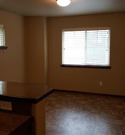 5th image of 12800 17th St NE #I