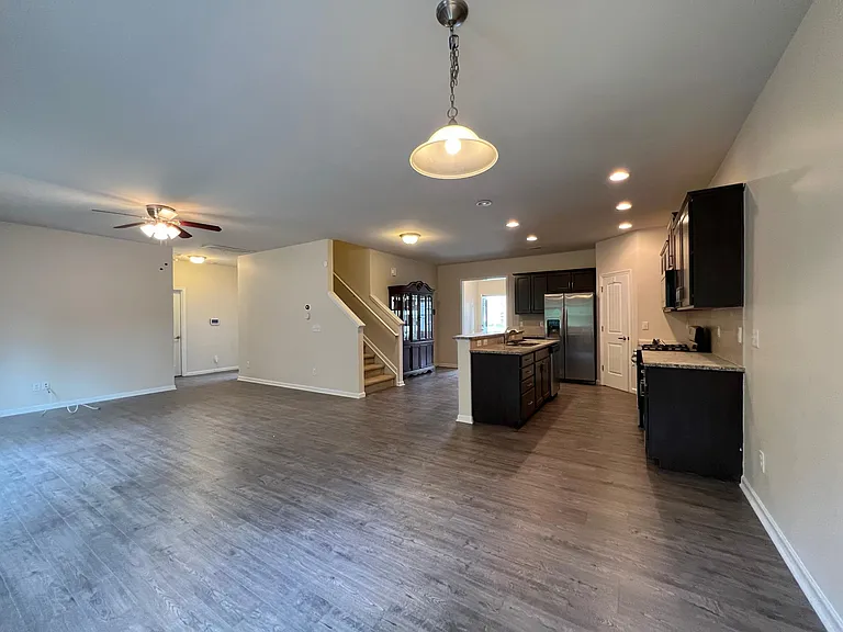 4312 Auburn Hills Dr — Photo 4