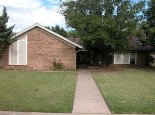 301 NW Ridgeview Way, Lawton, OK 73505