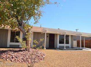 38 Del Amo Dr, Las Vegas, NV 89110
