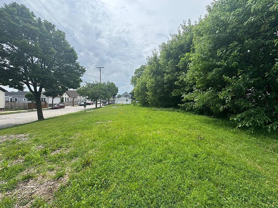 2nd image of 1747 South 3RD STREET