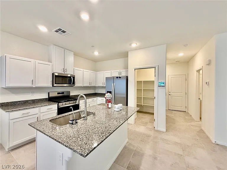 1085 Gentle Swan St — Photo 5