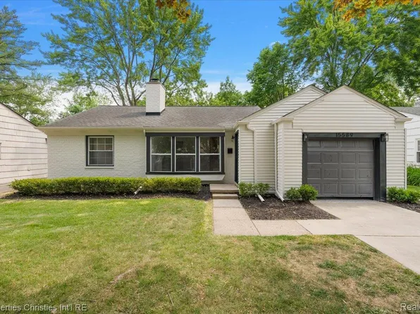15589 Kirkshire Ave, Beverly Hills, MI 48025