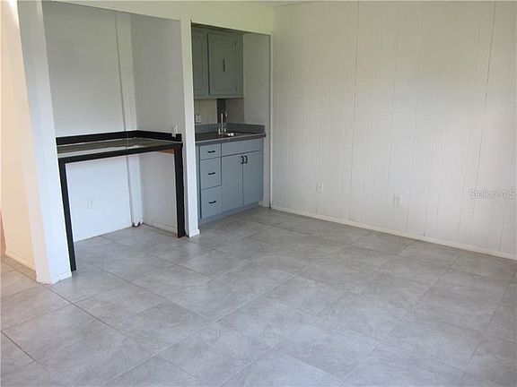 4th image of 120 Elmwood Cir #120