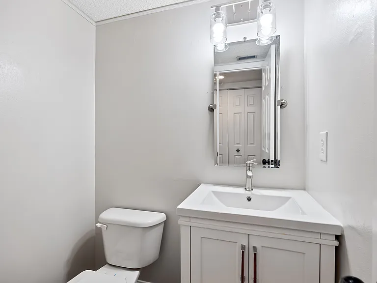 7630 Falcon Rest Cir — Photo 17