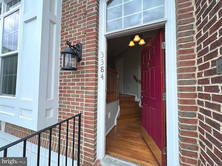 3384 Governors Crest Ct — Photo 2