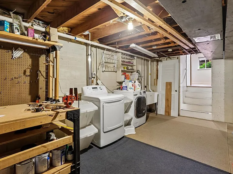 1703 Tilton Dr — Photo 33