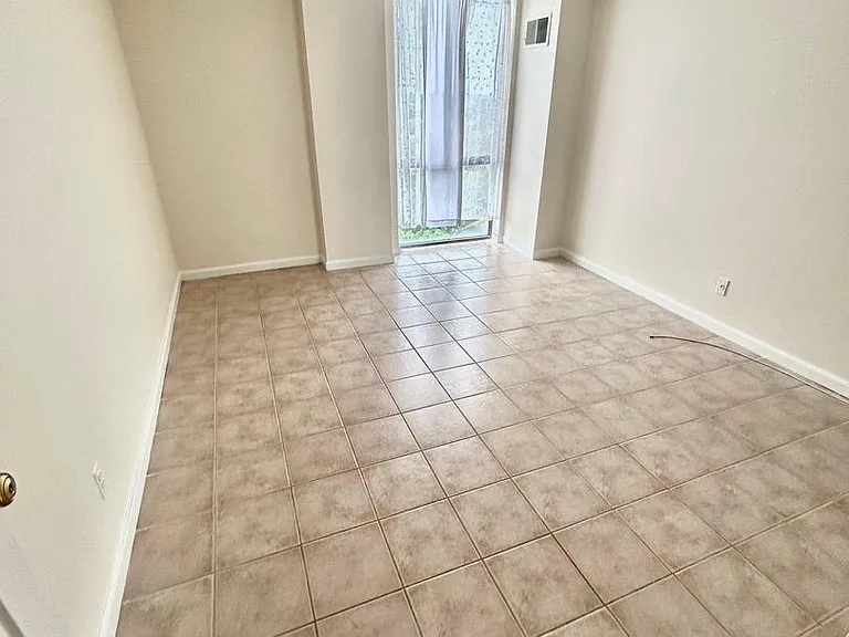 2311 Pimmit Dr #1205 — Photo 14
