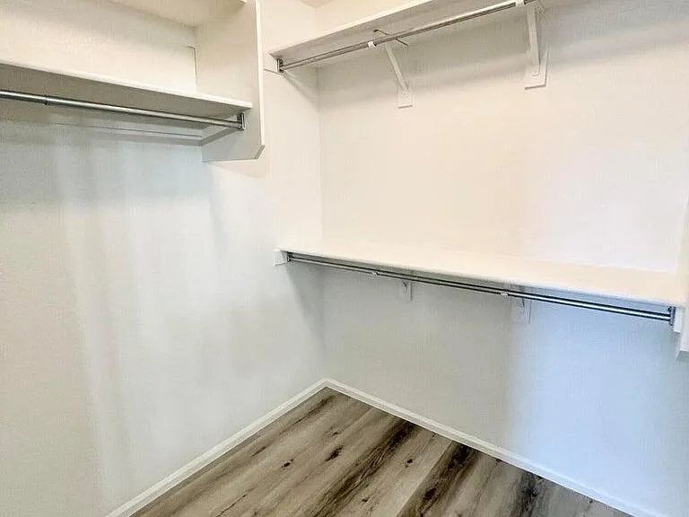 16200 W Moreland St — Photo 16