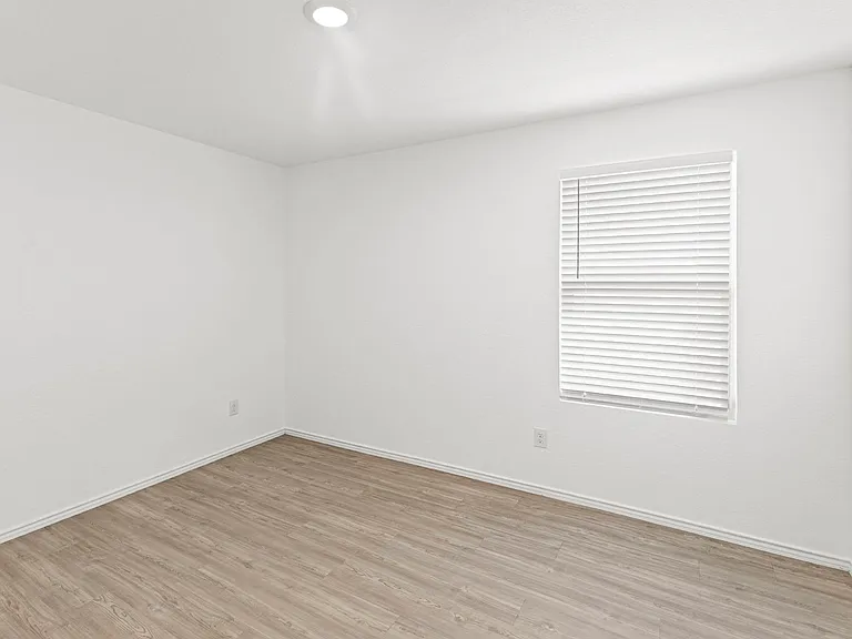 10129 Bridgton Ml — Photo 19