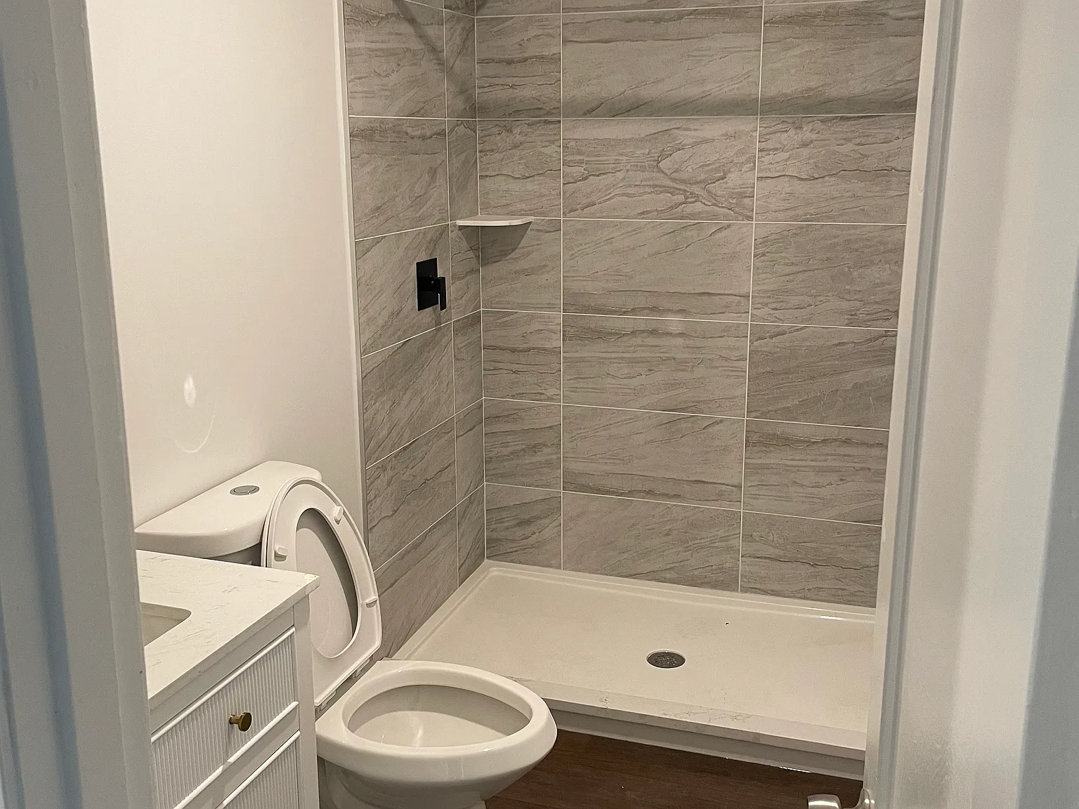 1800 Creedmoor Ave — Photo 3