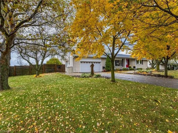 2116 Binbrook Rd E, Hamilton, ON L0R 1C0