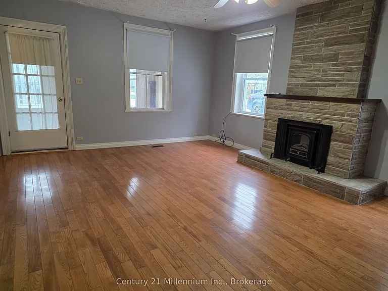 516 Rose St — Photo 3