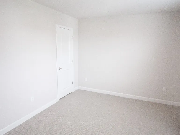 4244 Falls Oaks St — Photo 32