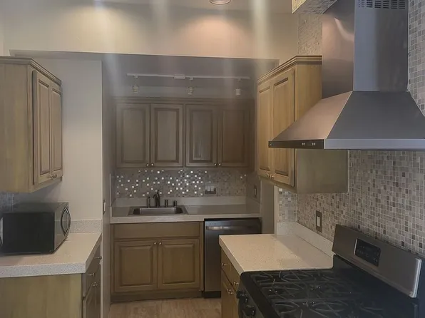 423 High St SE, Albuquerque, NM 87102